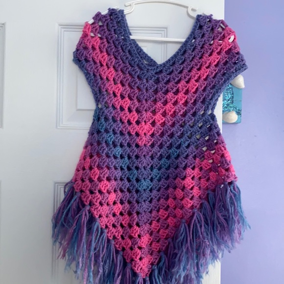Knitted Poncho - Picture 1 of 1